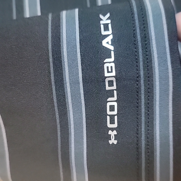 Under Armour Heat Gear polo. - Picture 4 of 5